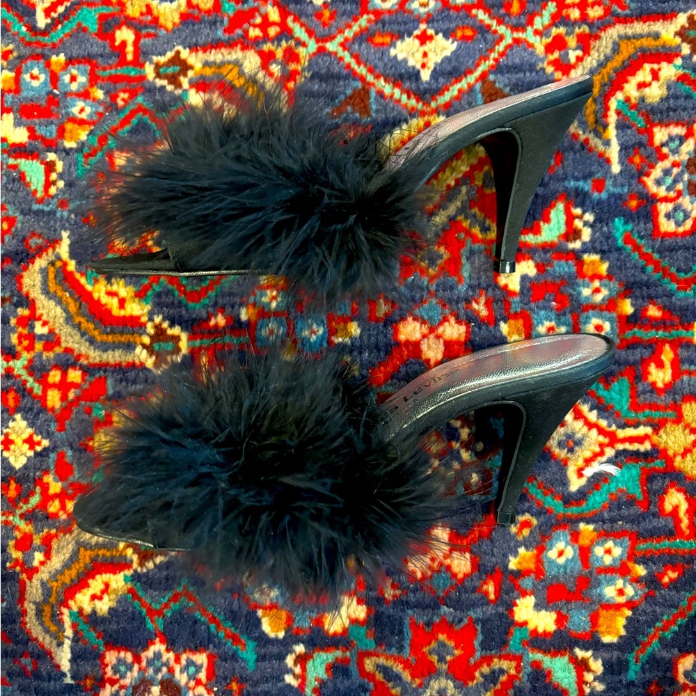 Jacques Levine Black Feather Heel Pumps size 6
